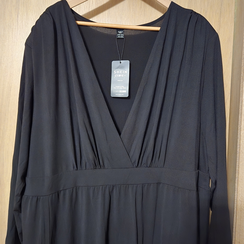 SHEIN Black V-Neck Long Sleeve Maxi Dress